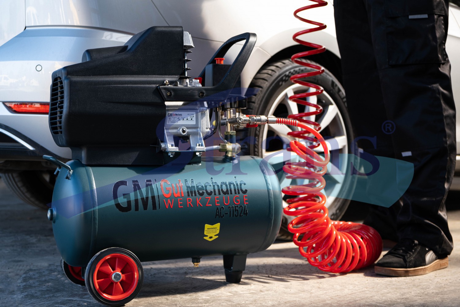 Компресор Повітряний Gut Mechanic 24Л 1.5Kw 220V 198Л/Хв 8 Bar